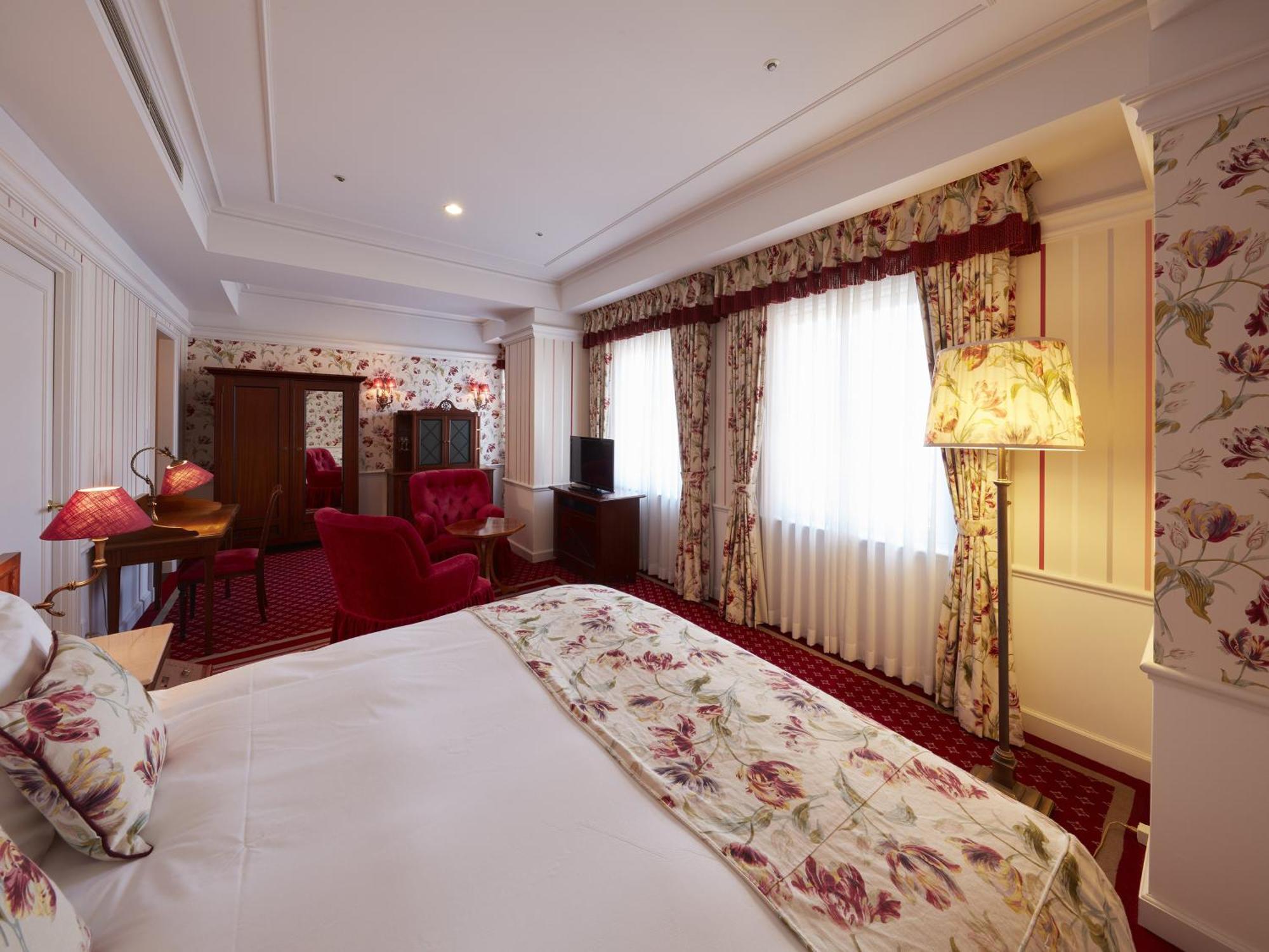 Hotel Europe Huis Ten Bosch Sasebo Bagian luar foto